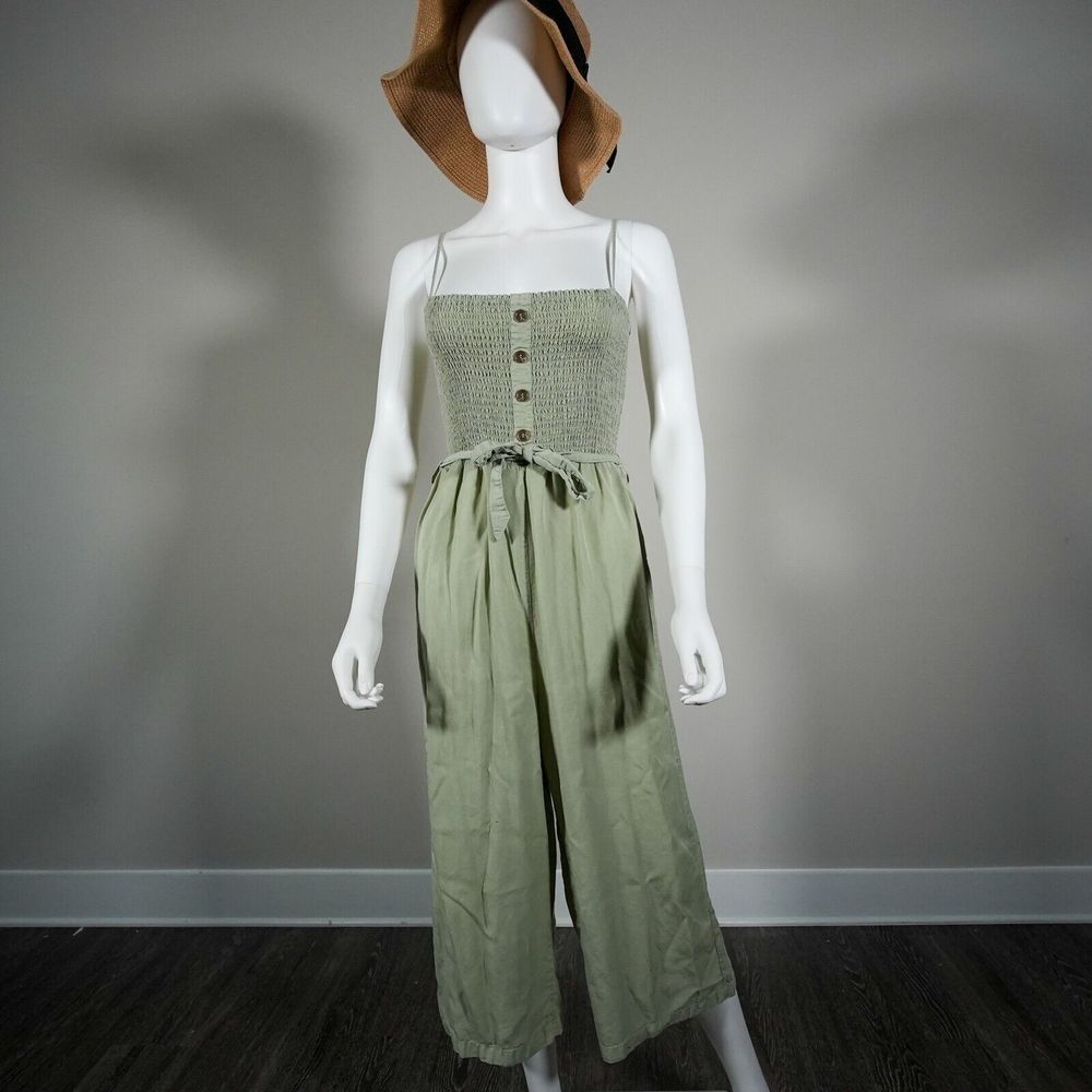 Women's Jumpsuit S Green Spaghetti Strap cropped Jumpsuit Romper 100% TENCEL